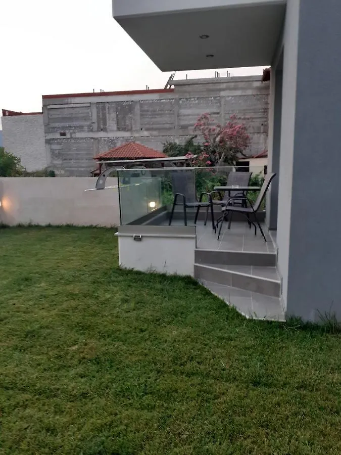 Mei'S Luxury Apartments Σταυρός